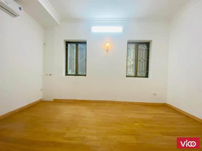 Chính chủ bán nhà Trương Định , Hai Bà Trưng lô góc , nhà đẹp ở ngay 37m2 , giá nhỉnh 2 tỷ , liên