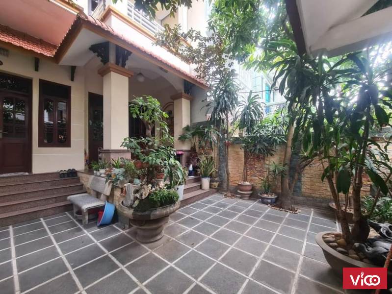 Biệt Thự Sân Vườn Đẳng Cấp150 m2 x 3 tầng chỉ 13.5 tỷ số Ngọc Thụy Long Biên.