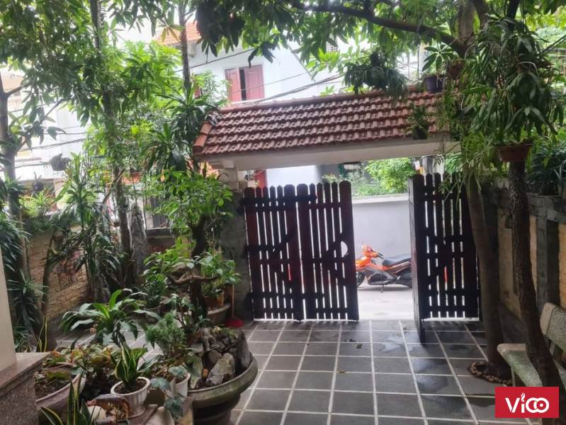 Biệt Thự Sân Vườn Đẳng Cấp150 m2 x 3 tầng chỉ 13.5 tỷ số Ngọc Thụy Long Biên.