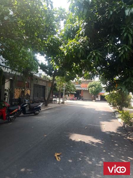 Bán đất tặng biệt thự mặt tiền P.4, Q.8, hầm lửng 3 lầu ST giá 16 tỷ