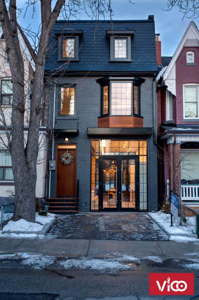 Bán nhà đường 101 Nguyễn Thái Bình, giá chỉ 16 tỷ, 3,8mx18,5m, 1 trệt 2 lầu. LH 0931328418