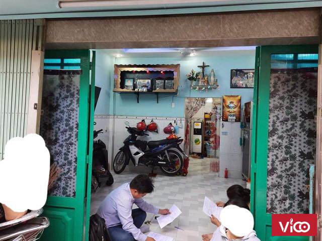 Bán Gấp nhà Q7 Nợ Xấu 70m2 chỉ 4 Tỷ đường Trần Văn Khánh.