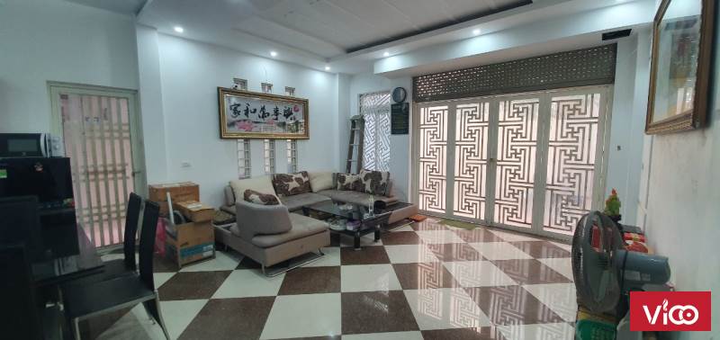 Bán nhà ngõ 89 Lạc Long Quân 6 tầng thang máy, gara 83m2 7.8 tỷ