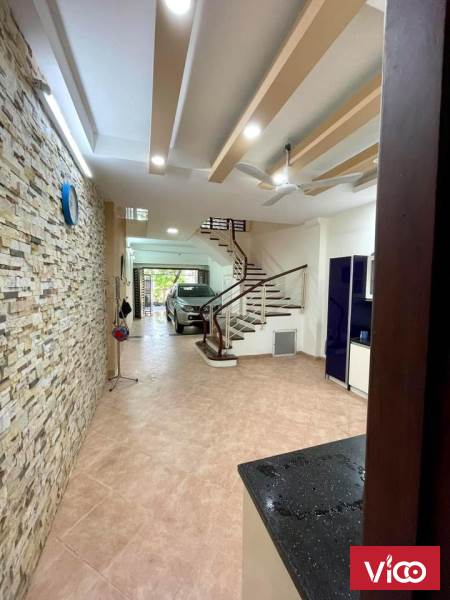 BÁN NHÀ LÊ QUANG ĐẠO NAM TỪ LIÊM Ô TÔ TRÁNH KINH DOANH GARA 7 CHỖ VIEW HỒ. GIÁ 8,2 TỶ