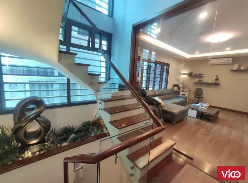 bán nhà mặt hồ đắc di kinh doanh đắc địa 3 mặt ngõ dt 75mx4 tầng giá chỉ 20.5 tỷ