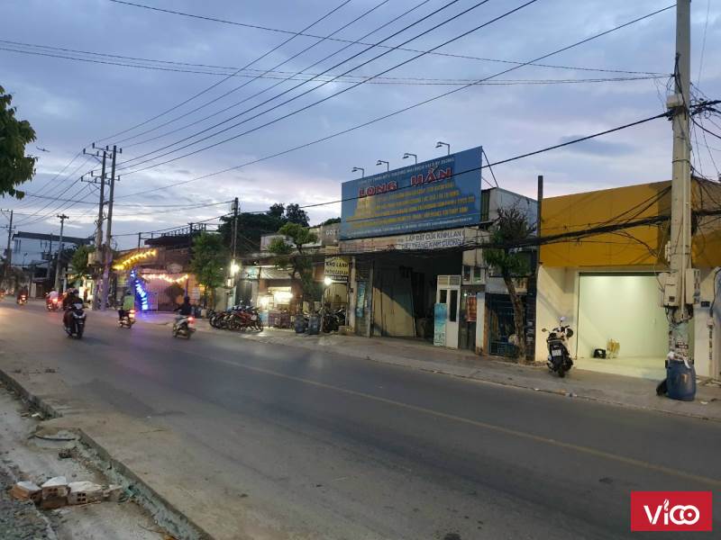 Bán mặt tiền kinh doanh đường Trần Hưng Đạo gần ngã 3 cây lơn gần siêu thị Go tp Dĩ An