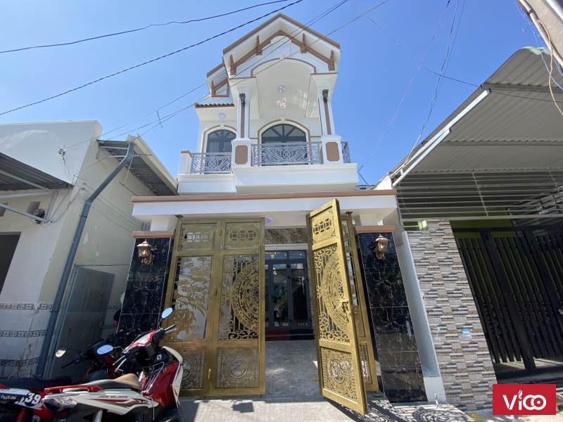 Nhà Lầu Trệt 100 m2 Giảm Giá Sâu Cho Khách Thiện Chí