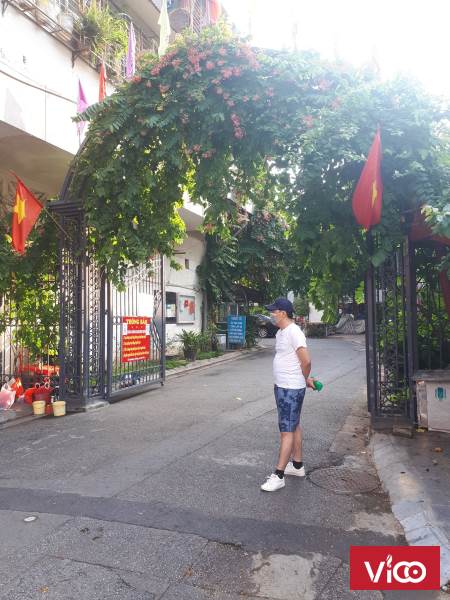 Cần bán Khu Tập thể Bách Khoa giá 1,98 tỷ, 65m2, có sân cổng