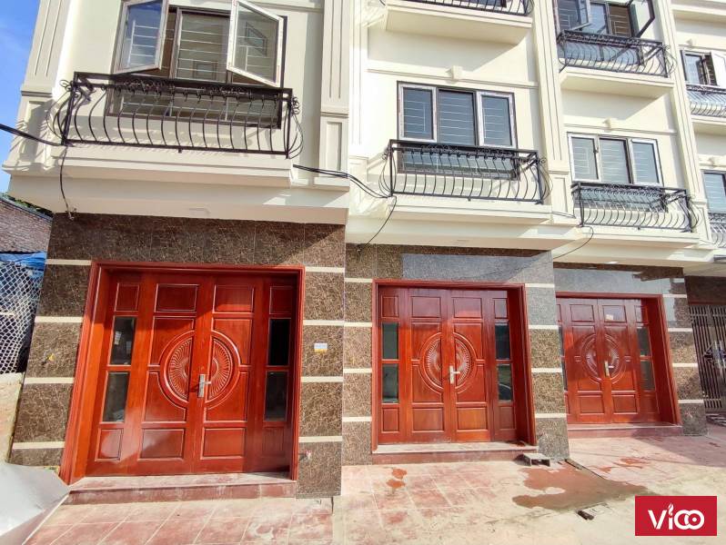 Chính chủ cho thuê nhà tại Đông La, Hoài Đức DT30m2x3 tầng giá 5tr/th LH 0975724555