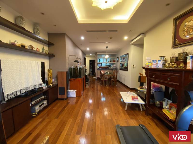 Chính chủ Cần bán căn chung cư hoà bình green ngõ 376 đường bưởi, quận Ba Đình DT123.7m2 giá