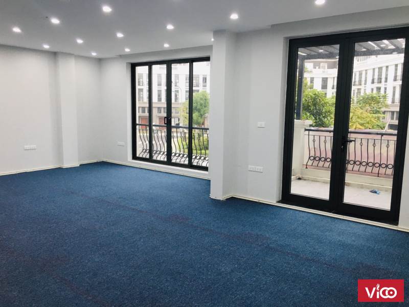 CHO THUÊ VĂN PHÒNG TẠI THẠCH BÀN LONG BIÊN ( CÓ CHỖ ĐỖ XE MIỄN PHÍ)