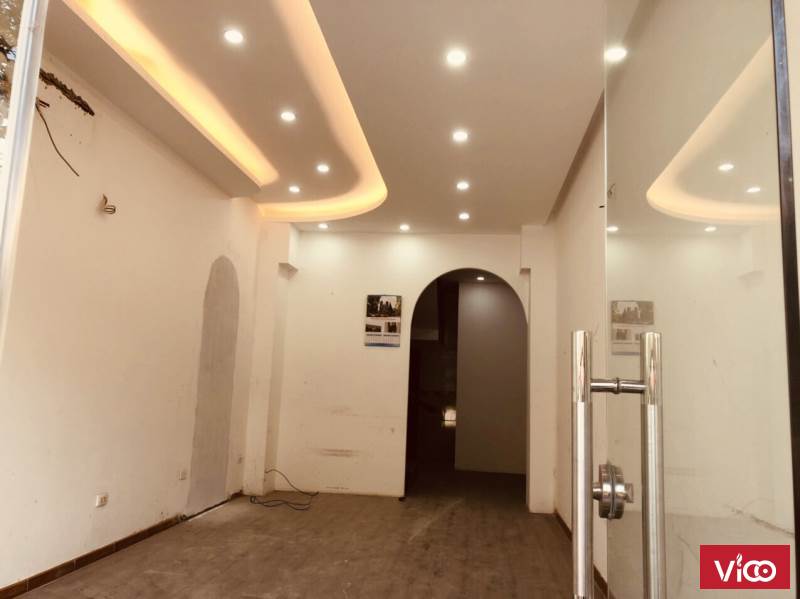 Cho thuê cả nhà mặt phố 135 Nguyễn Chí Thanh Đống Đa Hà Nội