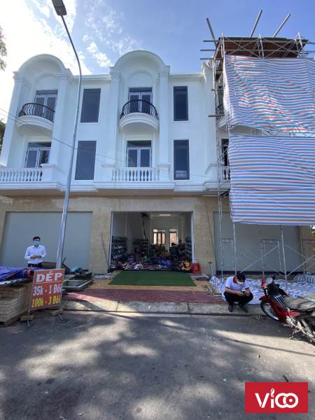 Bán Căn Shophouse ngay trong Chợ Vĩnh Tân.