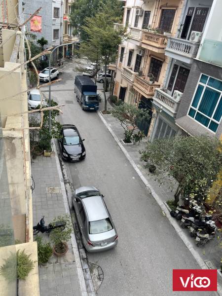 Cho Thuê Nhà Ngõ 28 Xuân La DT60m2 5 Tầng MT5m Phù Hợp Ở Văn Phòng oto dừng đỗ ngày đêm