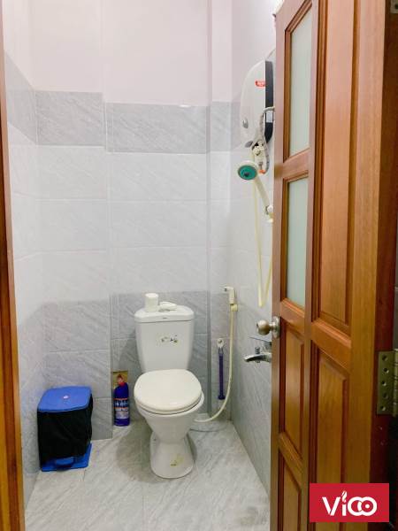 Nhà bán DT 56,3m2, hẻm rộng, Xóm Chiếu, quận 4,Phường 4, nhỉnh 2 tỷ,lh 0989149953