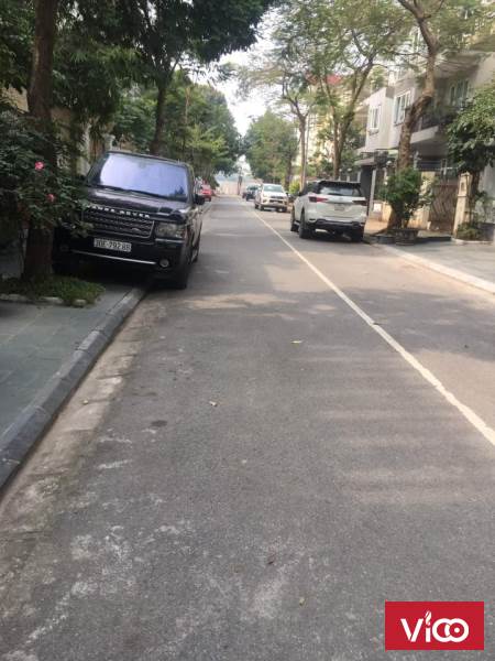 Biệt Thự Sân Vườn Đẳng Cấp 200 m2 x 4 tầng,MT 10m chỉ 28 tỷ Việt Hưng Long Biên