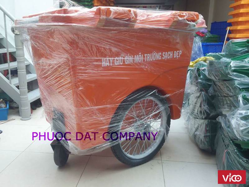Xe đây gom rác 660 lit giá tốt Ms Hoài Thanh 0913 819 238