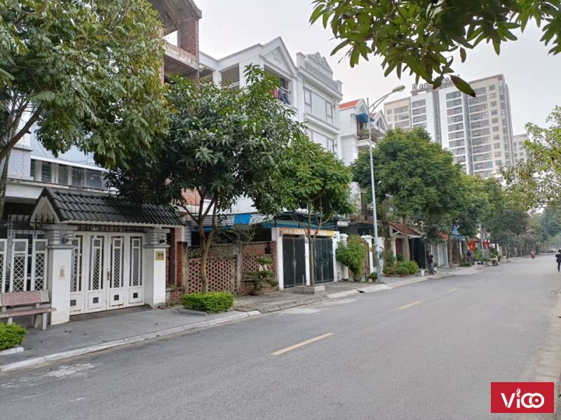 Bán Biệt Thự Nhà Vườn KĐT Việt Hưng, Đường thênh thang, vỉa hè đá bóng, KD đỉnh, Ở sướng, 22 tỷ