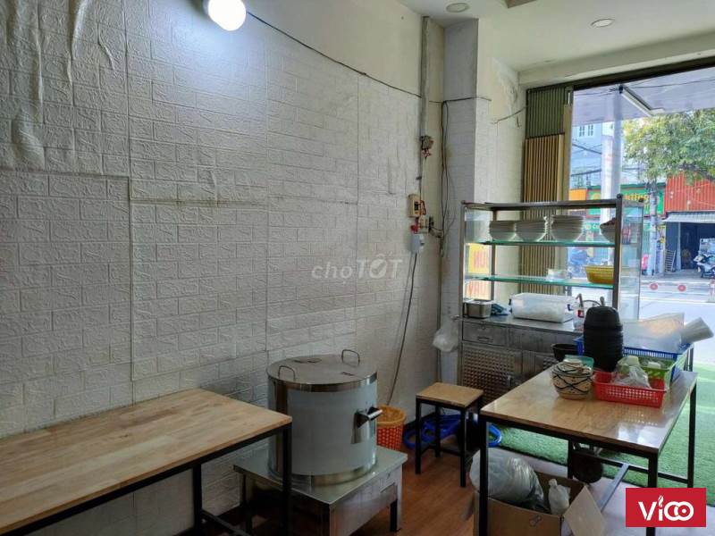 Cần sang quán, thiết kế đẹp giá thuê rẻ