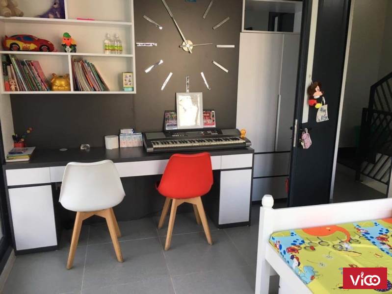 Chính chủ, nhà đẹp, lô góc Phố Trạm, Long Biên, 5 tầng, 40m2, ô tô đỗ cửa 4,7 tỷ