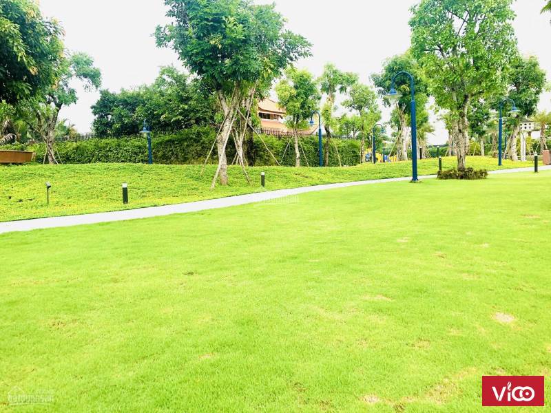 Bán nhà phố mặt tiền 24m, 6x18m, giá 16 tỷ, SHR, view công viên