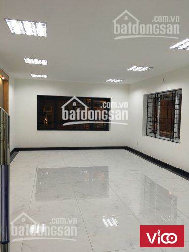 Cho thuê tòa nhà 7 tầng Mặt Phố Nguyễn Thị Thập, giá 55 triệu/th. Liên hệ chủ nhà 0975983618