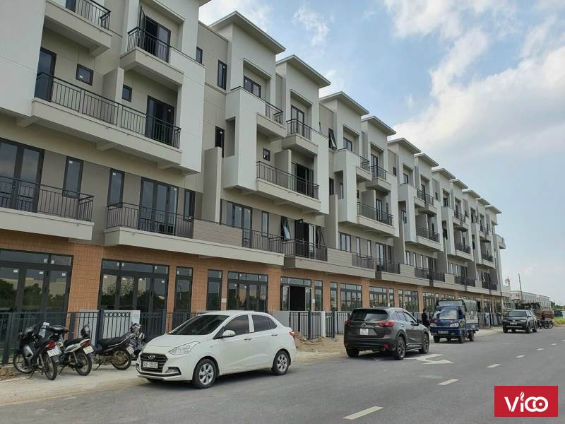 bán duy nhất căn shop huose 4 tầng chỉ với 3,xx tỷ tại khu đô thị CENTA DIAMOND Từ Sơn