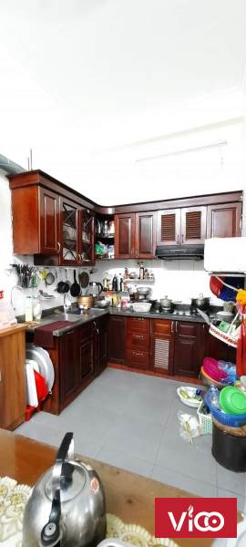 Bán nhà 6 tầng vừa ở vừa kinh doanh cực tốt. Ngõ rộng thông thoáng vô cùng. Khu Đường Láng. Đống Đa