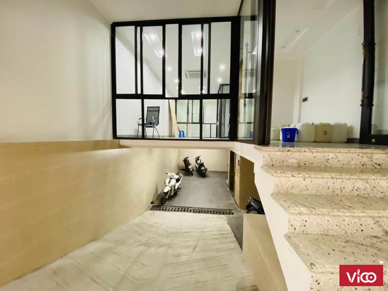 Bán Nhà Quan Nhân Cầu Giấy. Kinh Doanh Văn Phòng Cty Ô TÔ Phân Lô. Dt 65m2, 9 tầng.