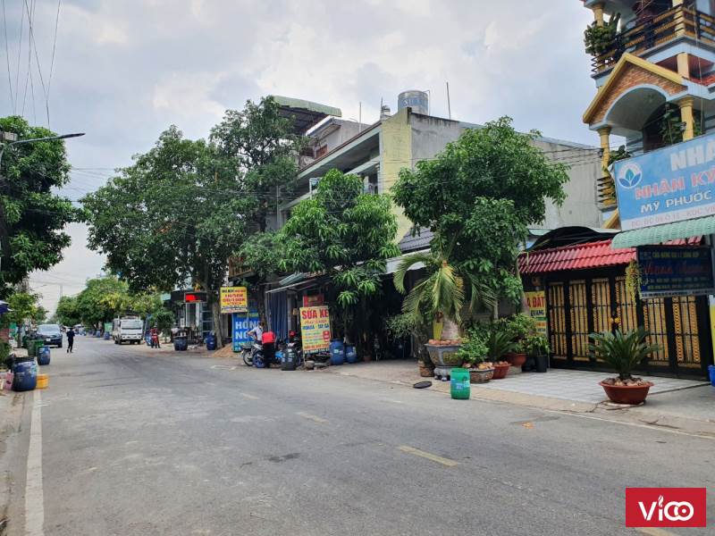 Cần bán 2 nhà liền kề mặt tiền đang KD phòng trọ tại D16, VSip 1, Thuận An, Bình Dương