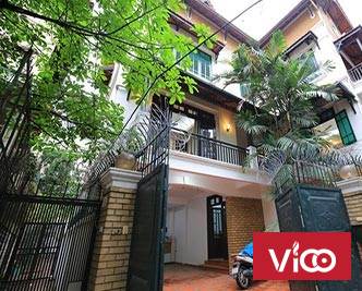 Bán biệt thự sân vườn phố Thái Hà Đống Đa 250m2 x 4 Tầng Mt 7,5m Giá 58 Tỷ