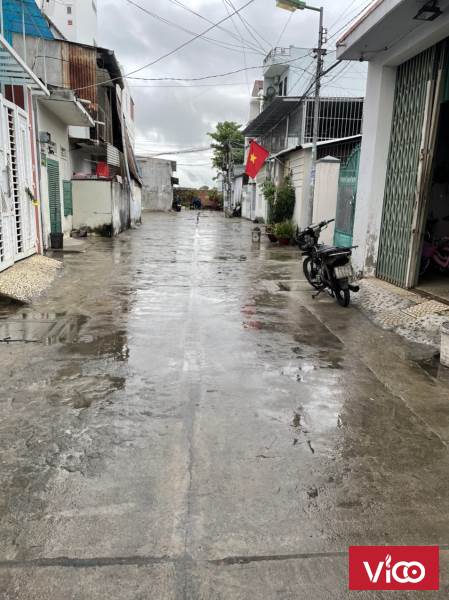 BÁN GẤP nhà cấp 4 có gác lửng đường Phòng Không 59m2 chỉ 2,3 tỷ