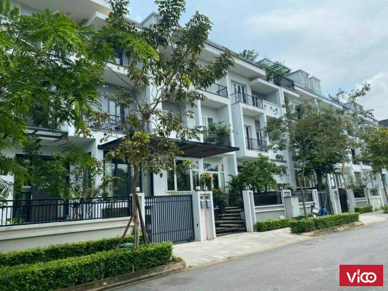 Bán biệt thự Ciputra, Hà Nội 180m2, đồ cơ bản, sổ lâu dài. Zalo 0967648619