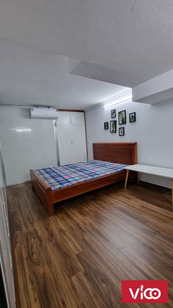 Bán chung cư Hoàng Quốc Việt, 68m2, 2 Ngủ, Cầu Giấy 2,4 tỷ