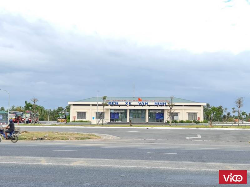 Bán GẤP lô GÓC hơn 700m2 tại Vạn Hưng, Vạn Ninh, Khánh Hòa. Đường ô tô tránh nhau. Lh 0877817368