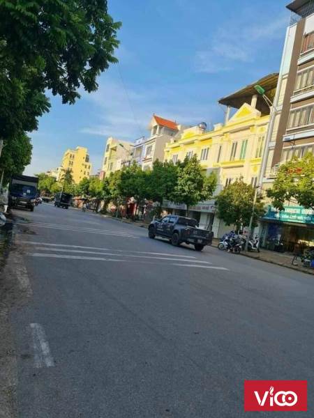 Nhà Mặt đường Tự Khoát thông oto kinh doanh bất chấp