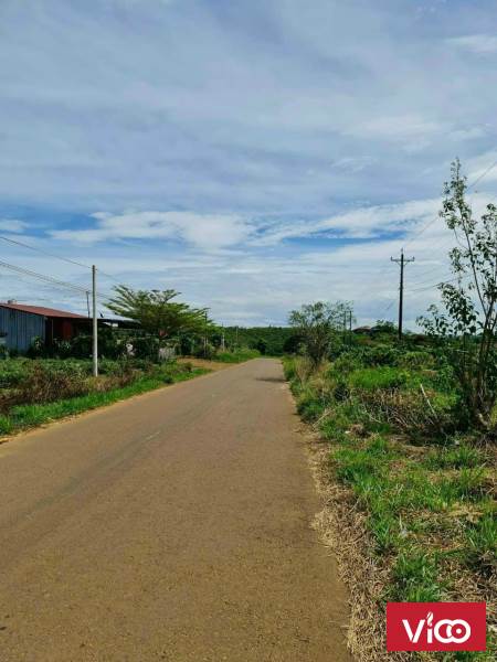 Bán nhanh đất sào mặt tiền Khúc Thừa Dụ. Cách ngã ba Tâm Nguyên 900m hướng về Lộc Phát. Cách trung