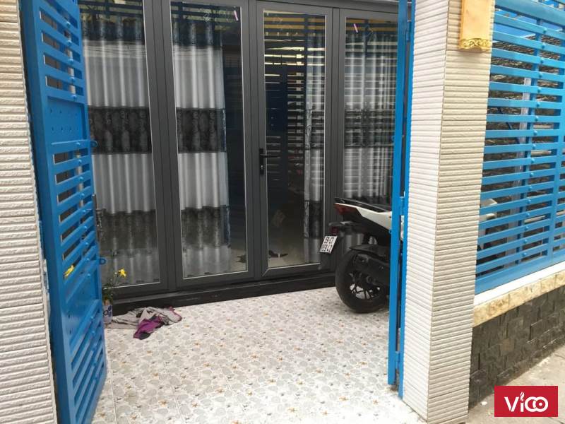 Cần bán nhà gấp dưới 7 tỷ, đường xe hơi, ở đường Huỳnh Tấn Phát Q7