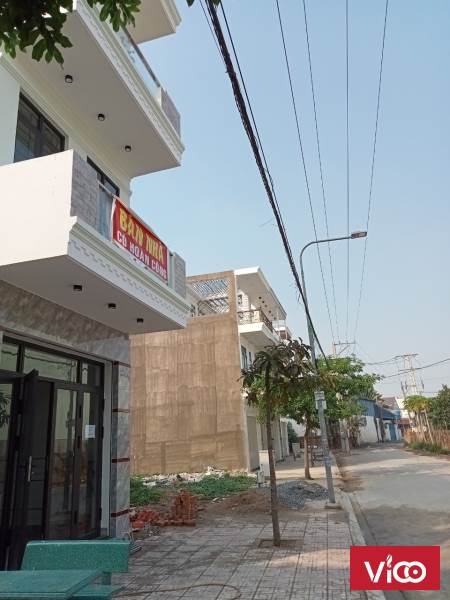 Chính chủ Cần Bán nhà 1 trệt 2 lầu ngay Ngã Tư Bình Chuẩn