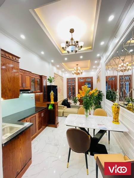 Bán nhà Mễ Trì Hạ Nam Từ Liêm, nhà 5 tỉ, 4PN, 45M2, nội thất như 50 tỉ