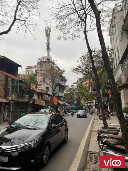 PHỐ CỔ HOÀN KIẾM HÀNG PHÈN GẦN CỬA ĐÔNG THUỐC BẮC. VỈA HÈ KINH DOANH DÒNG TIỀN ỔN ĐỊNH