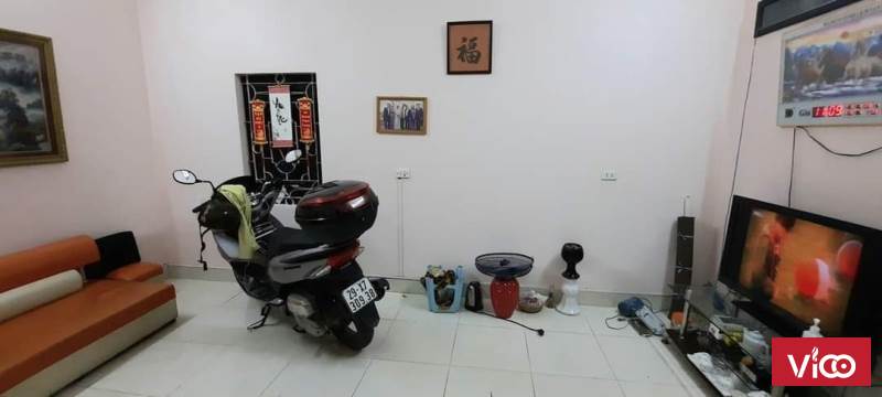 Bán nhà 4 tầng giá rẻ hiếm, Phố Kim Mã gần phố Giang Van Minh. Ba Đình