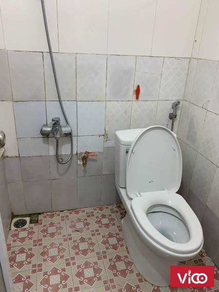 Cần bán nhà 2 tầng, tầng 2 lợp mái tôn đóng trần, Phạm Ngọc Thạch, phường Lộc Hạ, Nam Định
