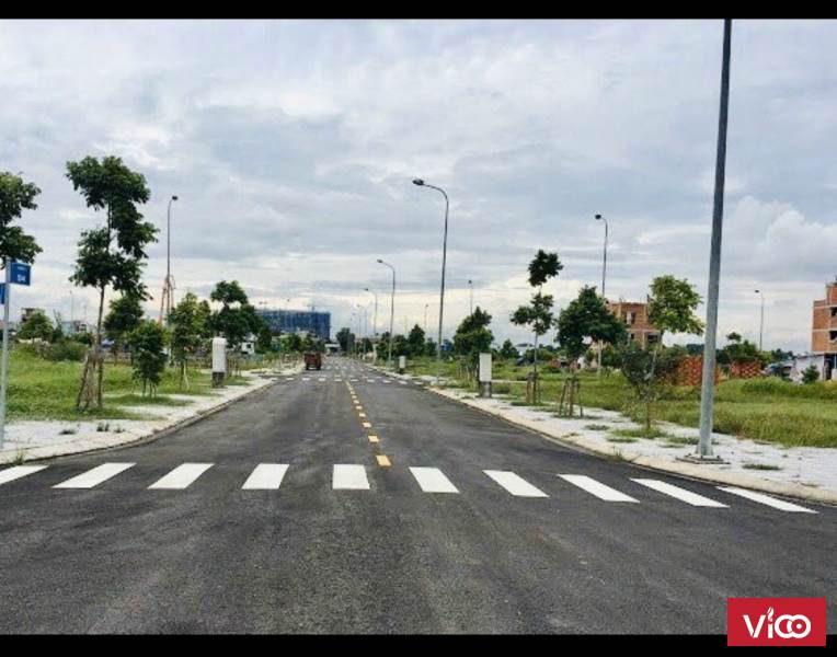 Chính Chủ Cần Bán Lô Đất Vị Trí Đẹp View Kênh Chảy Quanh