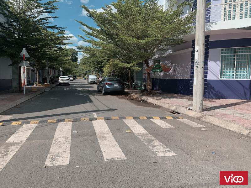 Chính chủ bán nhà, Khu đô thị Thịnh Gia, F.Tân Định, Bến Cát, Bình Dương, Gửi 1% cho DV khi chốt