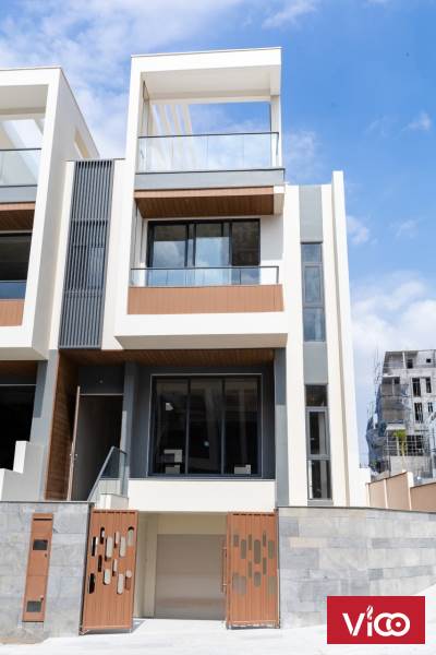 BÁN GẤP NHÀ PHỐ MẶT TIỀN VÕ NGUYÊN GIÁP 1 HẦM 1 TRỆT 2 LẦU DIỆN TÍCH 110 M2