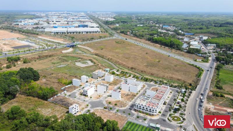 Vị trí Nằm ngay trung tâm Phú Chánh, thị xã Tân Uyên.