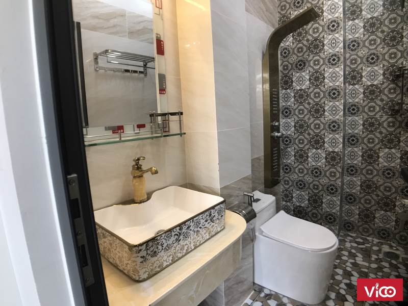 Bán nhà mới mặt phố phường Bình An, Dĩ An, giá 5,8 tỷ, 68m2x4T, mặt tiền 22m có gara để ô tô