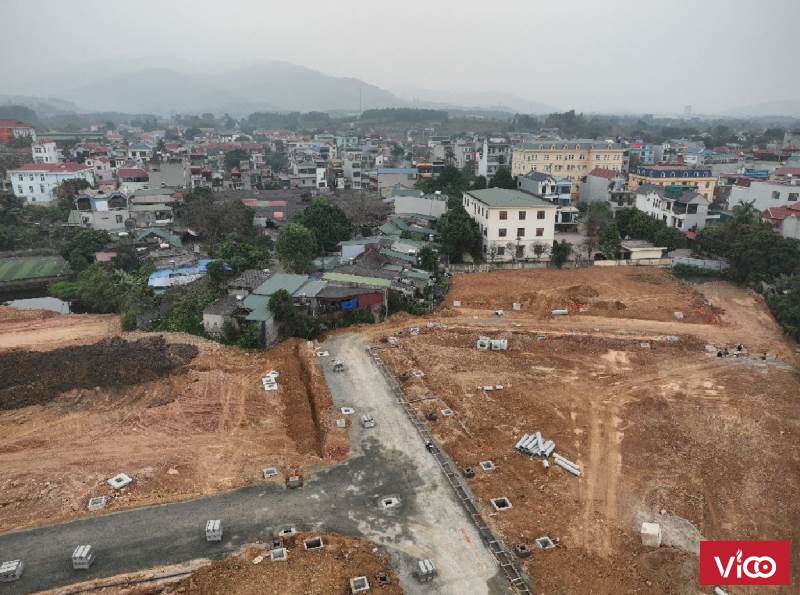 Đầu tư là thắngsuất mua đất nền sổ đỏ trung tâm thị trấn Lương Sơn sát phố chơj Lương Sơn 25.6tr/m