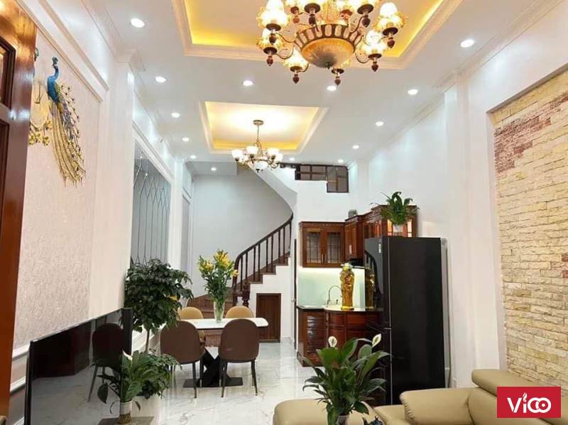 Bán nhà đẹp ở luôn Trần Thái Tông, Cầu Giấy, HN 46m2 5 tầng sổ nở hậu, nhỉnh 4 tỷ